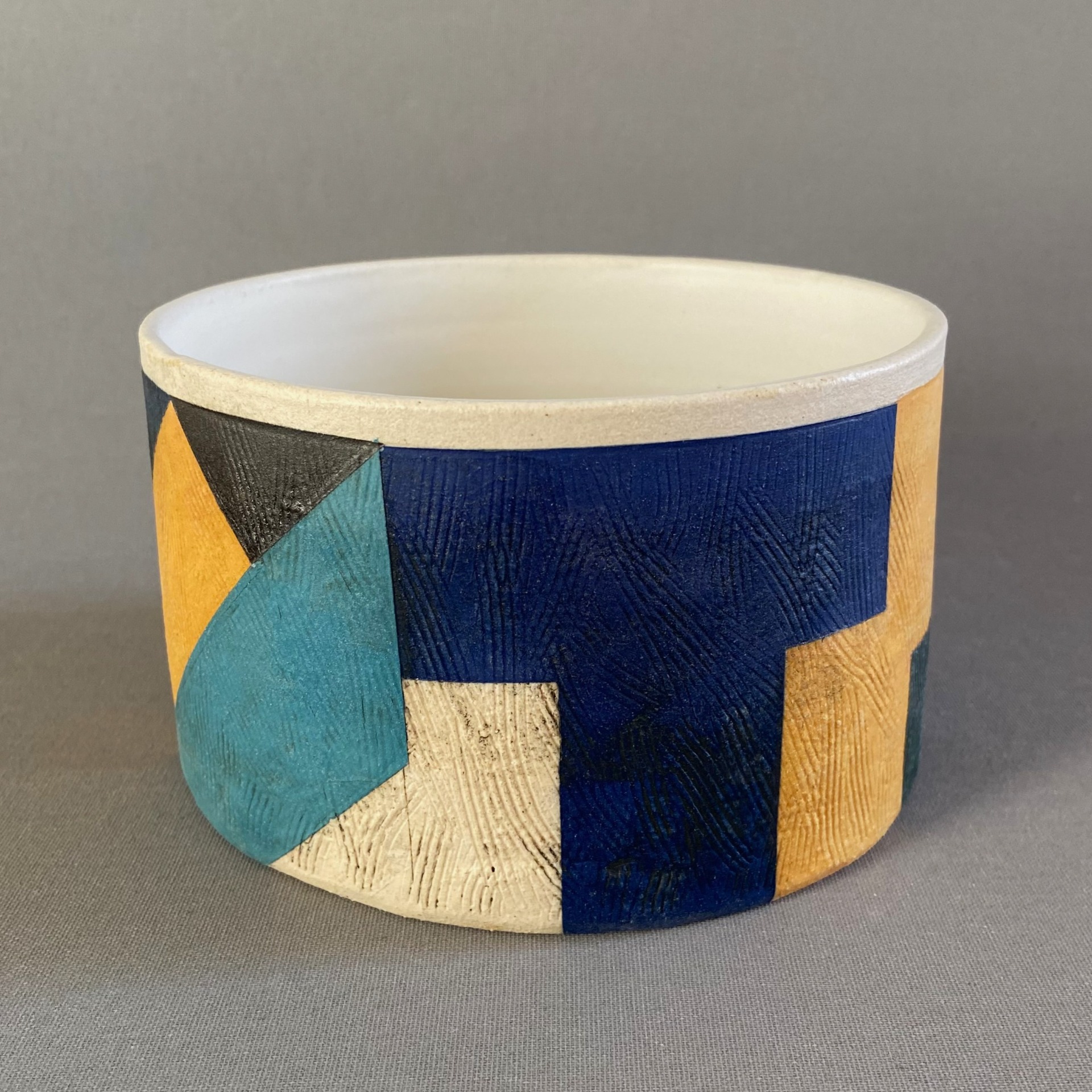 Ø 14,5-15,5 cm (oval) - H 9,5 cm